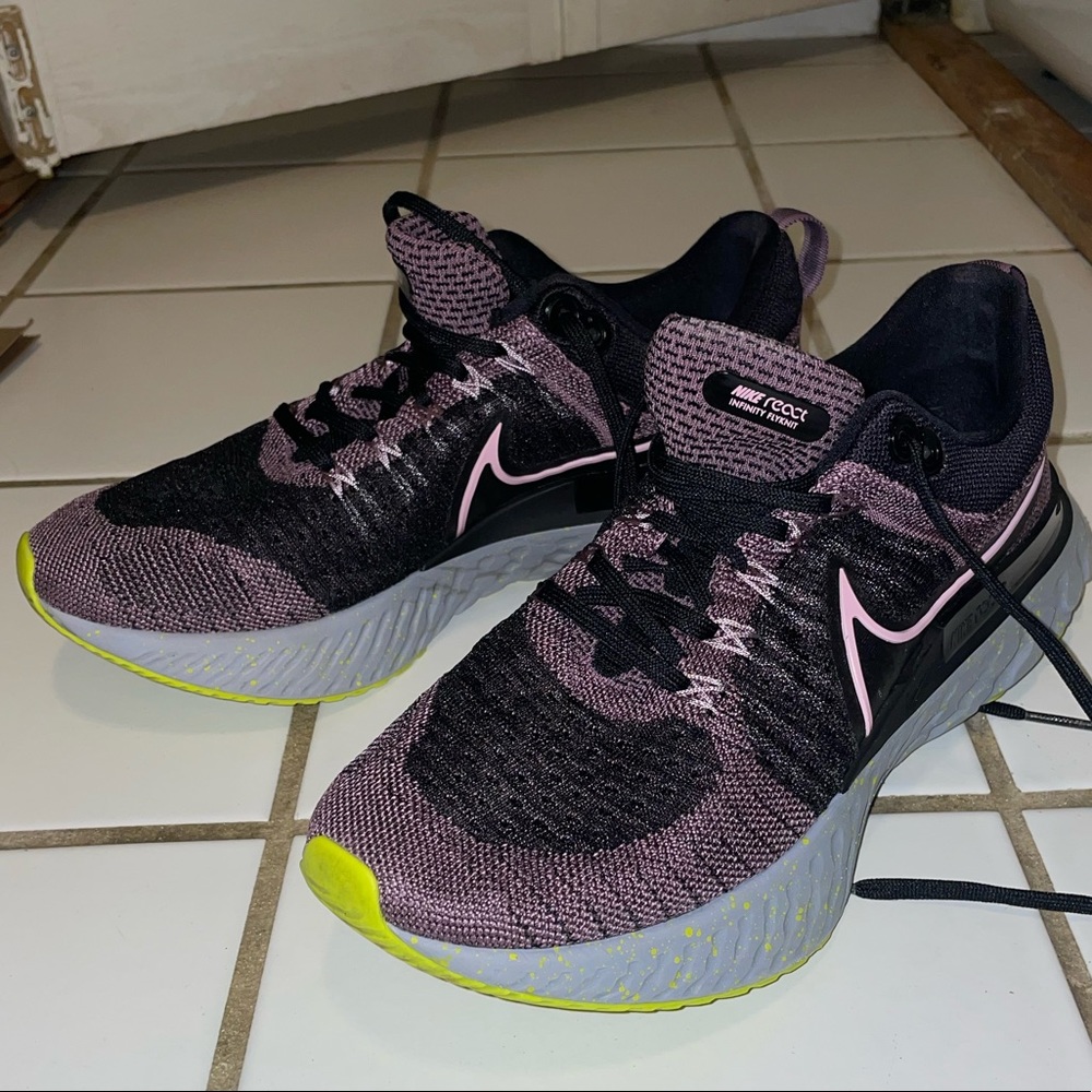 Nike Flyknit Tempo Infinity React Womens Sneakers Sz 10
